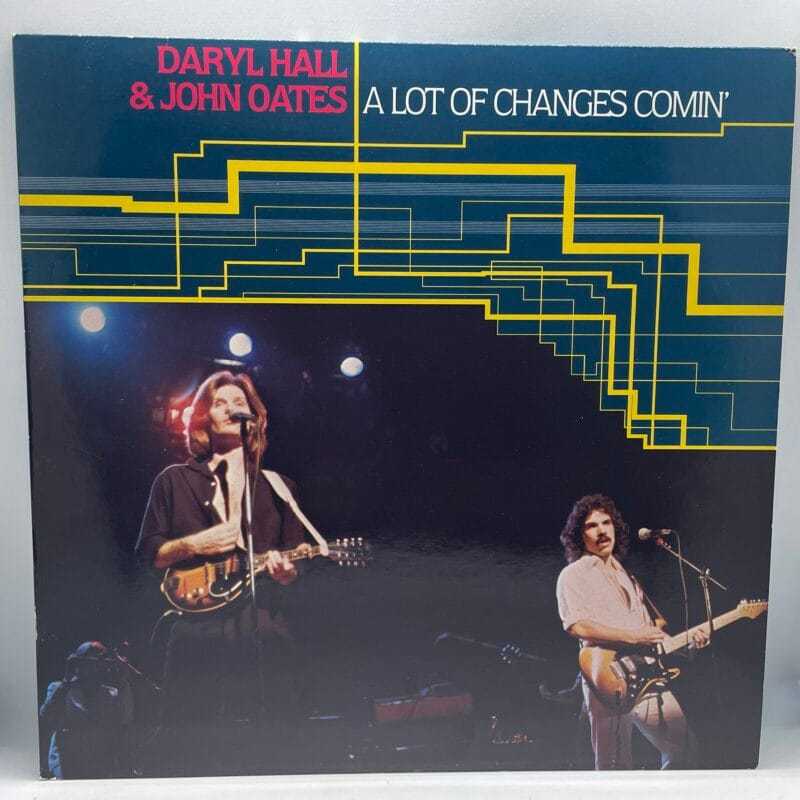 Daryl Hall & John Oates - A Lot Of Changes Comin'