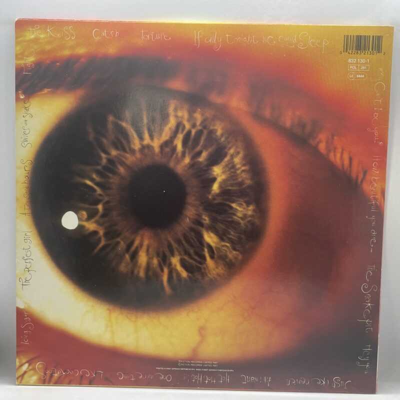 The Cure - Kiss Me Kiss Me Kiss Me